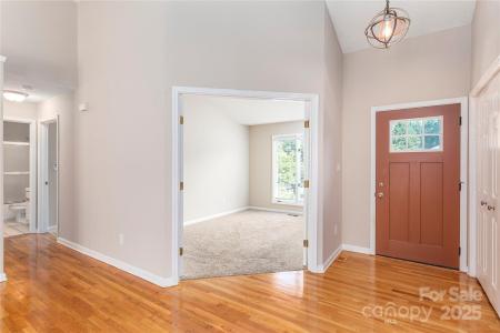 2 New Cross South S, Asheville, 北卡羅來納州 28805, 美國
