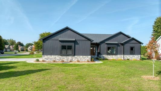 5217 Old Barn Lane, Clio, Michigan 48420, USA