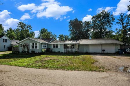 1021 First Street, Bangor, Michigan 49013