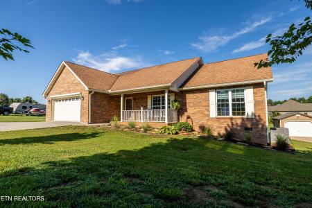 1903 Star Dust Way, Walland, Tennessee 37886, USA