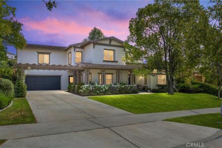 512 Golden West Drive, Redlands, California 92373, USA