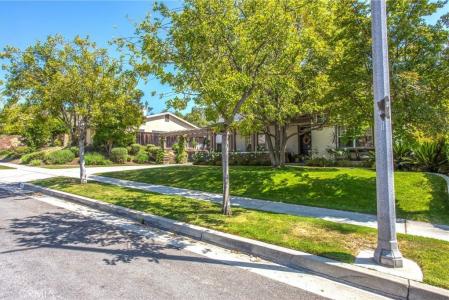 512 Golden West Drive, Redlands, Califórnia 92373, Estados Unidos