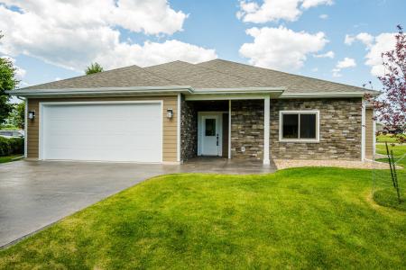 8 Buckskin Drive, Sheridan, Wyoming 82801