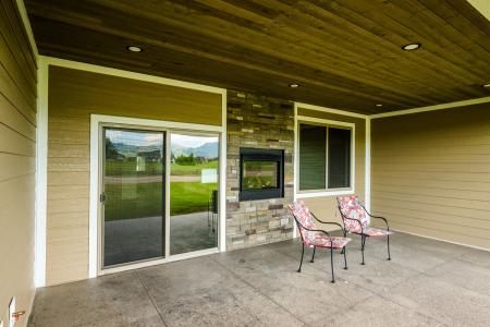 8 Buckskin Drive, Sheridan, Wyoming 82801, USA