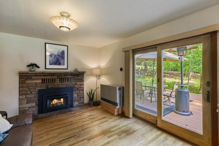 965 Denton Road, Hope, Idaho 83836, USA