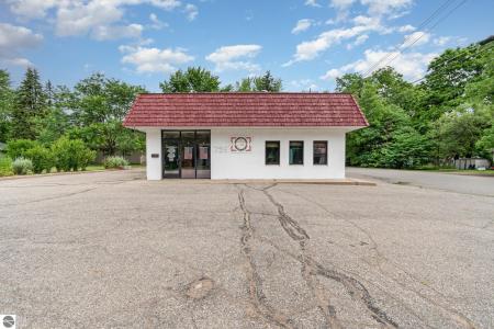 725 E Center, Ithaca, Michigan 48847, Estados Unidos
