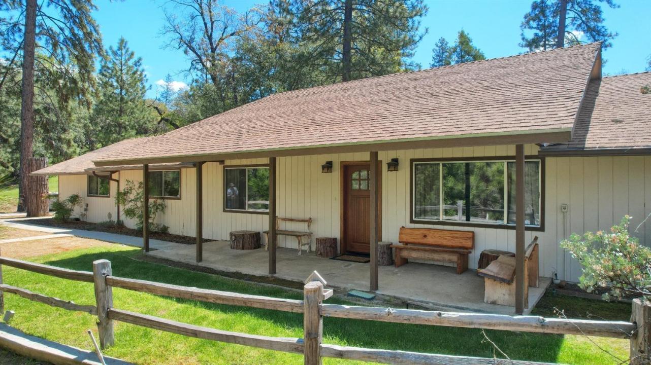 50986 Road 632, Oakhurst, California 93644