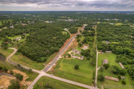 4781 Oak Timber Drive, Tulsa, Oklahoma 74131, Estados Unidos
