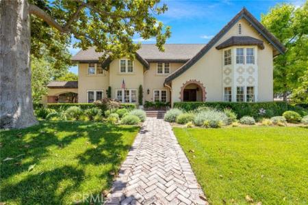 3594 Castle Reagh Pl, Riverside, California 92506, USA