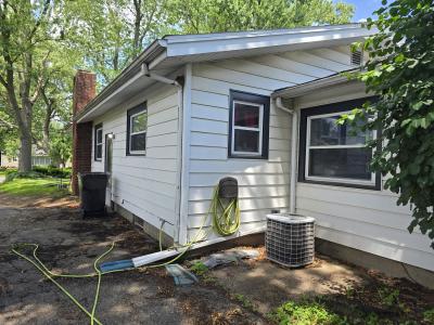737 Royal Drive, Jackson, Michigan 49202, USA