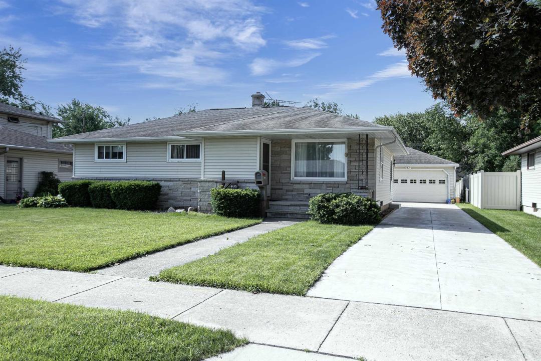 845 Harding Street, Menasha, Wisconsin 54942