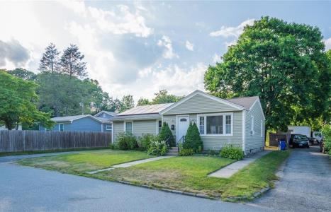 3 Luther, Johnston, Rhode Island 02919
