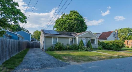 3 Luther, Johnston, Rhode Island 02919