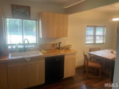 1775 S Henderson Street, Bloomington, Indiana 47401, HOA KỲ