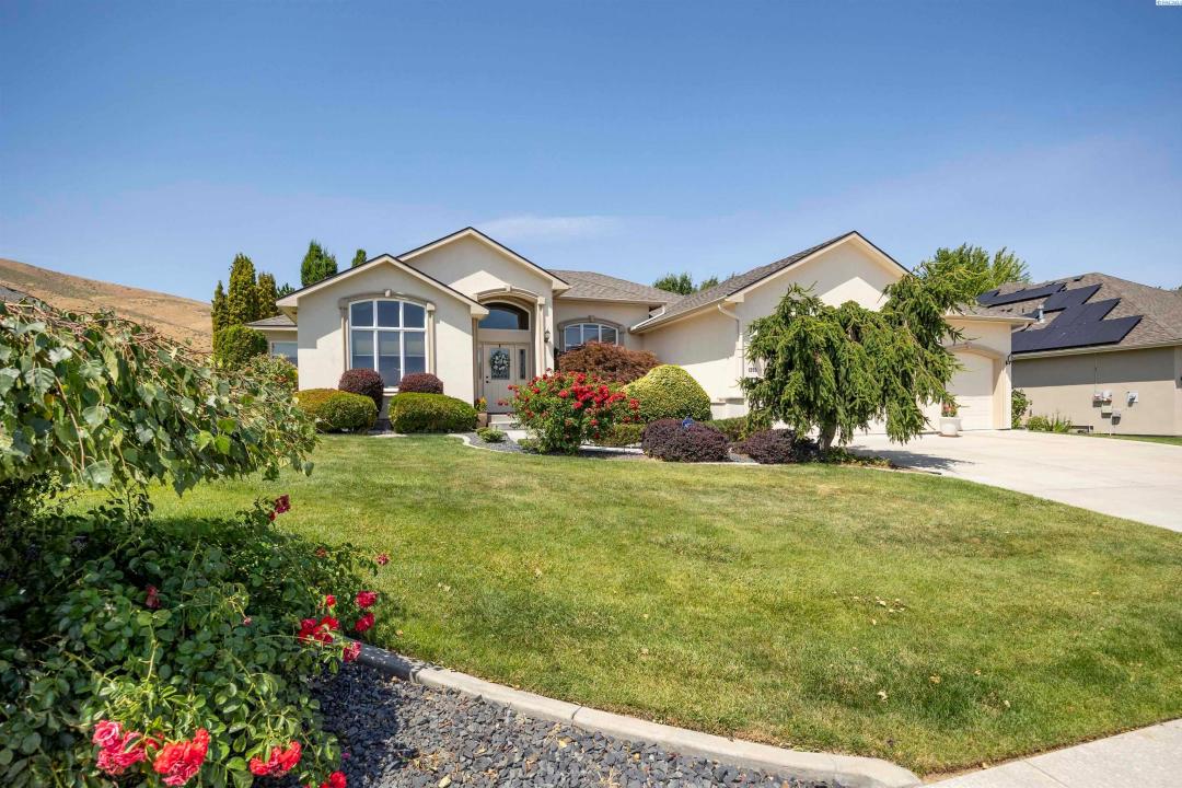 1205 Plateau Drive, Richland, Washington 99352