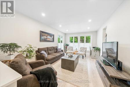 5 CHURCH STREET SOUTH, Brock (sunderland), Ontario L0C 1H0, CANADÁ