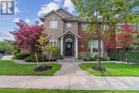 2074 SPRINGDALE ROAD, Oakville (wm Westmount), Ontario L6M 4C7, Canada