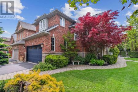 2074 SPRINGDALE ROAD, Oakville (wm Westmount), Ontario L6M 4C7, Canada