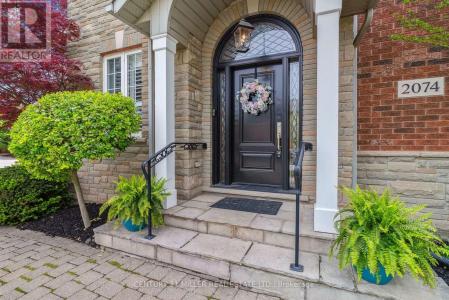 2074 SPRINGDALE ROAD, Oakville (wm Westmount), Ontario L6M 4C7, Canada