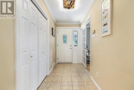 1069 ARNOT ROAD, Ottawa, Ontario K2C 0H5, Canada