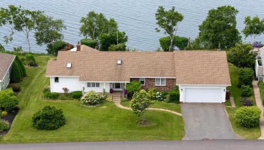 30 BRITTANY DRIVE, Brighton, Prince Edward Island C1A 8W8, Canada