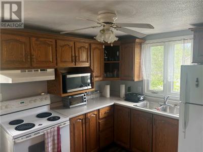 455 TEDMAN AVENUE UNIT# UPPER, Sudbury, Ontario P3C 5A8, Canadá