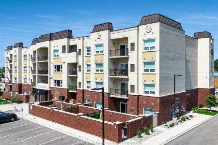 7887 EDGAR, Windsor, Ontario N8S 0B3, Canada