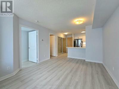 4968 YONGE STREET, Toronto (lansing-westgate), オンタリオ M2N 5N7, カナダ