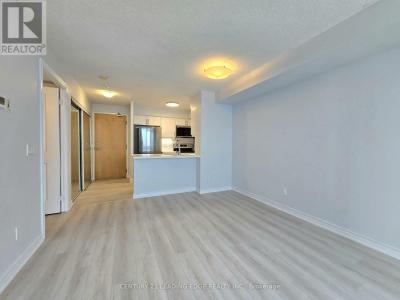 4968 YONGE STREET, Toronto (lansing-westgate), オンタリオ M2N 5N7, カナダ