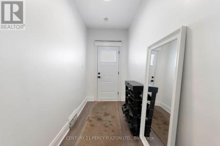 732 CANNON STREET, Hamilton (gibson), Ontario L8L 2G9, Canada