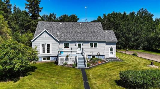 100107 98W ROAD, Erickson, Manitoba R0J 0P0, Canada