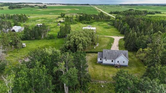 100107 98W ROAD, Erickson, Manitoba R0J 0P0, Canada
