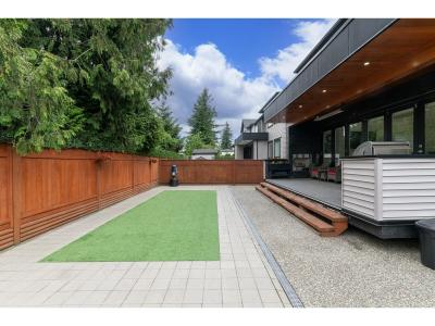 2305 LYNDEN, Abbotsford, 브리티시 컬럼비아주 V2T 3B8, 캐나다