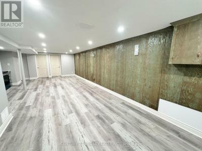 14 REDDINS ROAD, Toronto (wexford-maryvale), Ontario M1R 4P1, Canada