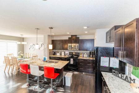 5883 ANTHONY CRESCENT SW, Edmonton, 阿尔伯塔 T6W 3H4, 加拿大
