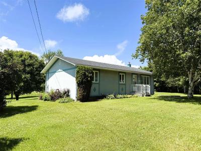 109 Rue Principale, Gracefield, Quebec J0X 1W0, Canada