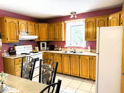 109 Rue Principale, Gracefield, Quebec J0X 1W0, Canada