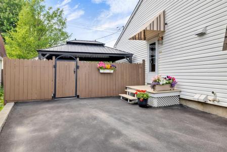 4 Rue de Troyes, Gatineau (Gatineau), Quebec J8T 5R7, CANADÁ
