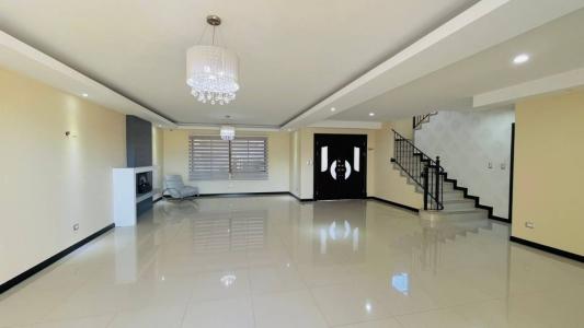Residencias Verona 6, Santa Ana Centro Santa Ana Santa Ana, San José 10903, Costa Rica