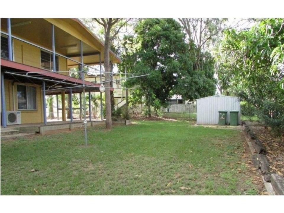 104 Mccool Street, Moranbah, QLD 4744, Úc