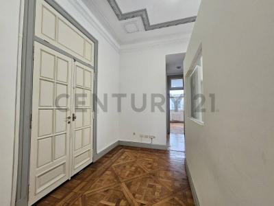 Av Rivadavia 1523, San Nicolás, Capital Federal 00001, Argentina