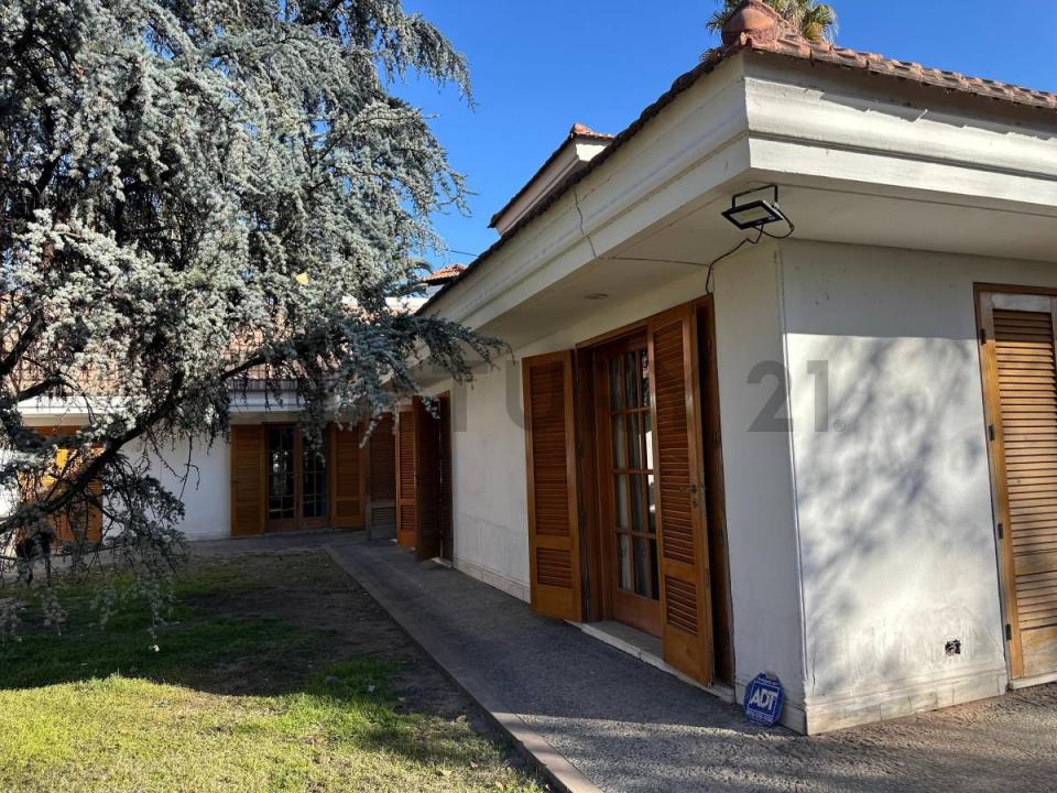 laprida 1150, Chacras De Coria, Mendoza 5505, Argentina