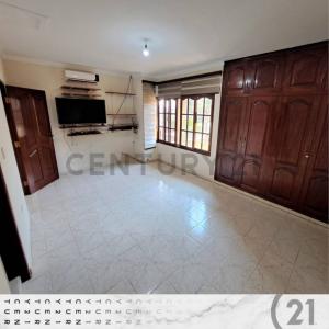 Av. Banzer 2do. y 3er. anillo , Norte, Santa Cruz 0000, Bolívia