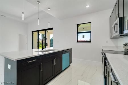 4725/4727 27th Street SW, Lehigh Acres, Florida 33973, Amerika Birleşik Devletleri