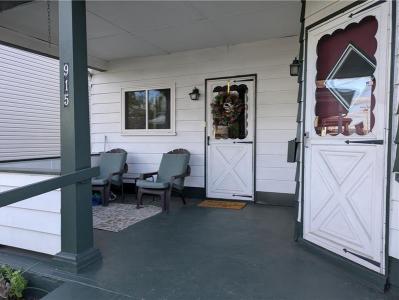 915 Mulberry Street, Scottdale, Pennsylvania 15683