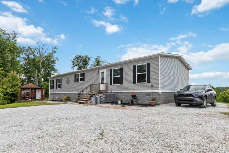 15001 Hwy 2004, McKee, Kentucky 40447, USA