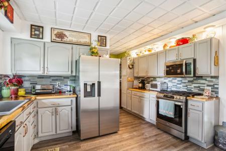 1105 E. Columbus St., Kenton, Ohio 43326