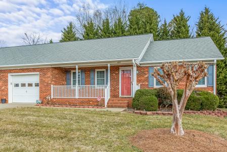 103 Forrest Glenn Court, King, North Carolina 27021