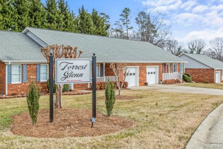 103 Forrest Glenn Court, King, North Carolina 27021