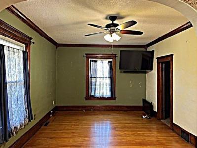 612 9th St., Springfield, South Dakota 57062